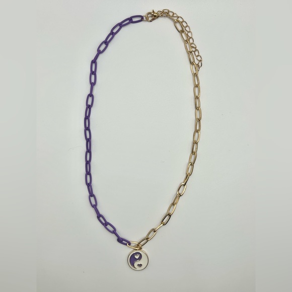 Yin Yang Heart Necklace - Picture 3 of 3